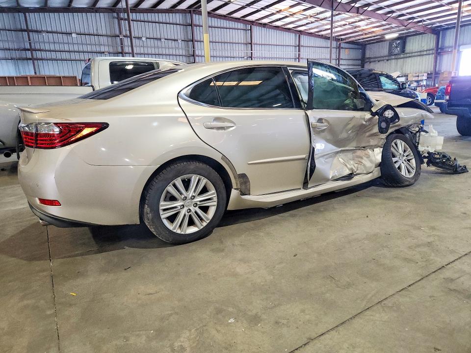 59806986 :رقم المزاد ، JTHBK1GG3F2172773 vin ، 2015 Lexus Es مزاد بيع