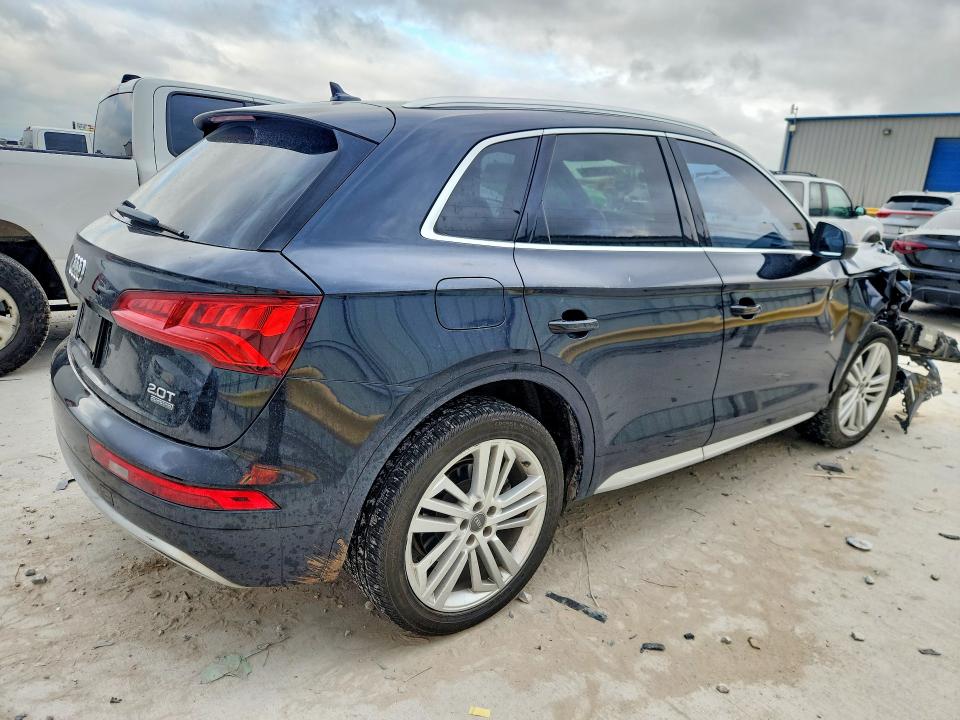 Продажа на аукционе авто 2018 Audi Q5, vin: WA1CNAFY5J2200115, номер лота: 62529776