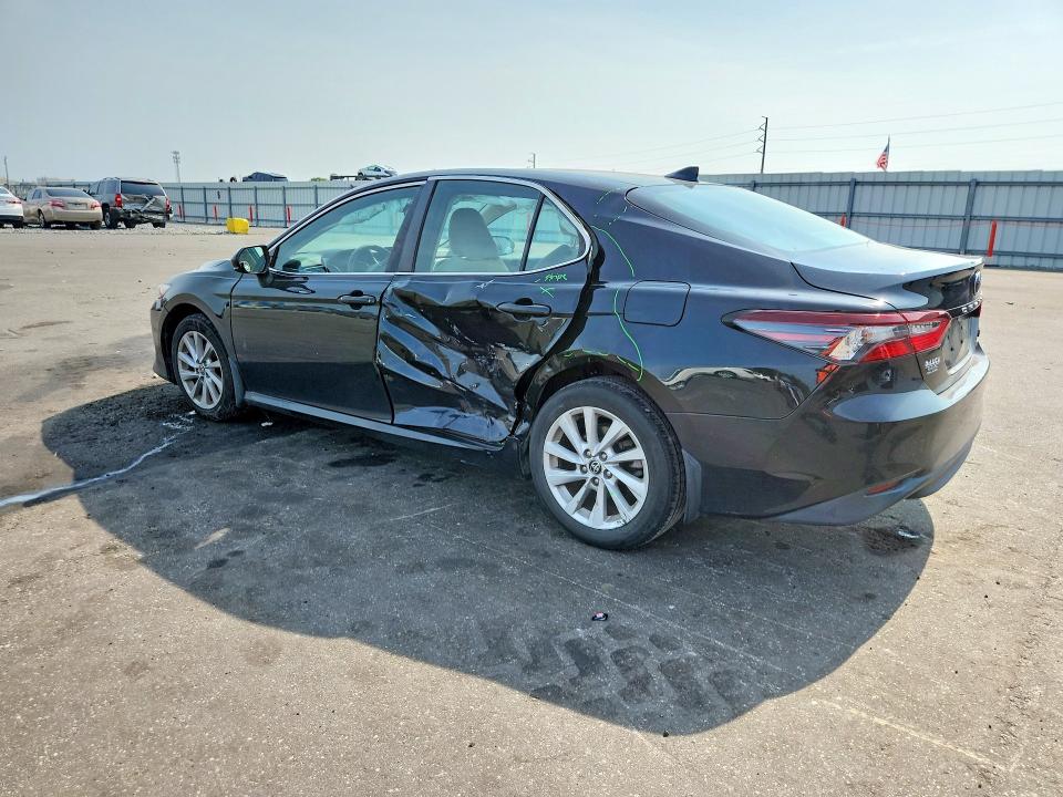 Продажа на аукционе авто 2022 Toyota Camry, vin: 4T1C11AK9NU677141, номер лота: 62848576