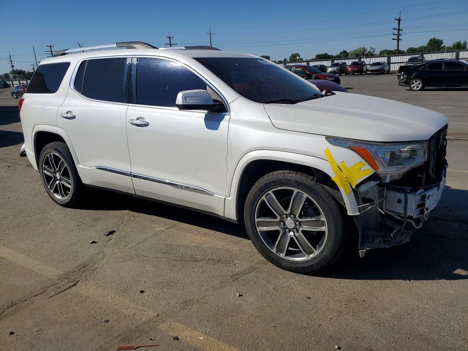 60829316 :رقم المزاد ، 1GKKNXLS6HZ298601 vin ، 2017 Gmc Acadia مزاد بيع