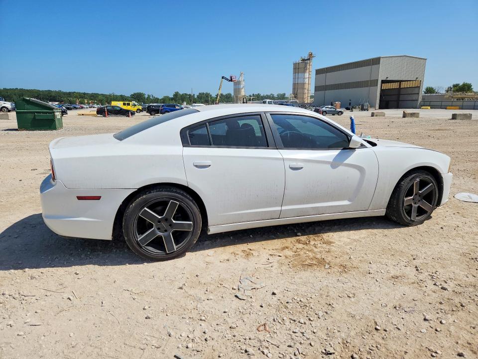 61789786 :رقم المزاد ، 2B3CL3CG9BH586907 vin ، 2011 Dodge Charger مزاد بيع