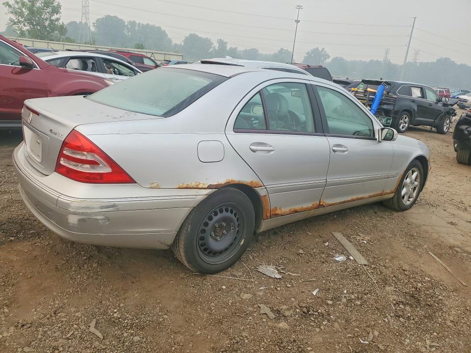 Aukcja sprzedaży 2003 Mercedes-benz C, vin: WDBRF81J53F357637, numer aukcji: 61713046