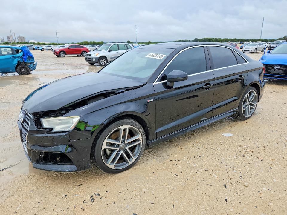 2017 Audi A3 მანქანა იყიდება აუქციონზე, vin: WAUJ8GFFXH1025962, აუქციონის ნომერი: 61025936