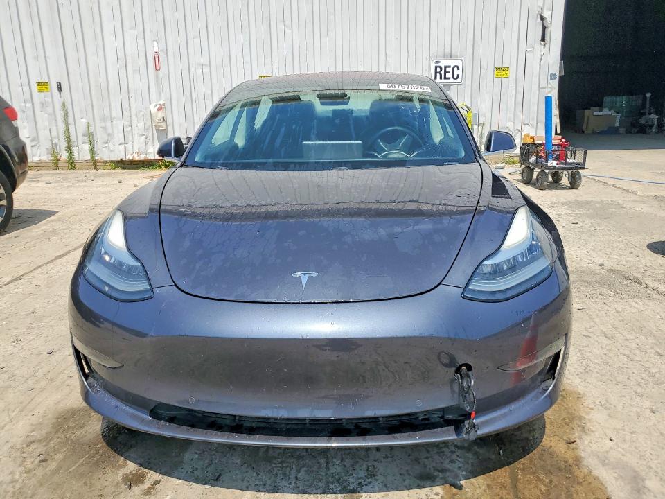 Продажа на аукционе авто 2018 Tesla Model 3, vin: 5YJ3E1EA4JF028134, номер лота: 60757826