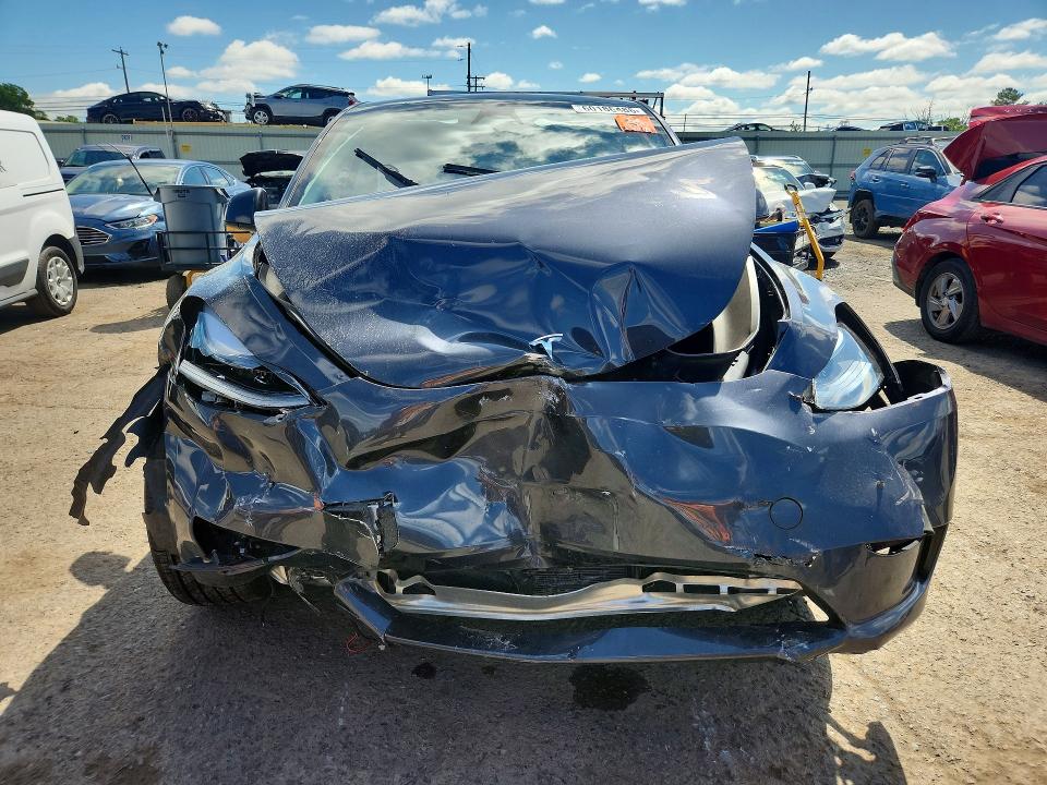 2024 Tesla Model Y მანქანა იყიდება აუქციონზე, vin: 7SAYGDEE6RA330234, აუქციონის ნომერი: 60186486