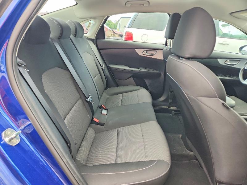 61565346 :رقم المزاد ، 3KPF24AD3PE526086 vin ، 2023 Kia Forte مزاد بيع
