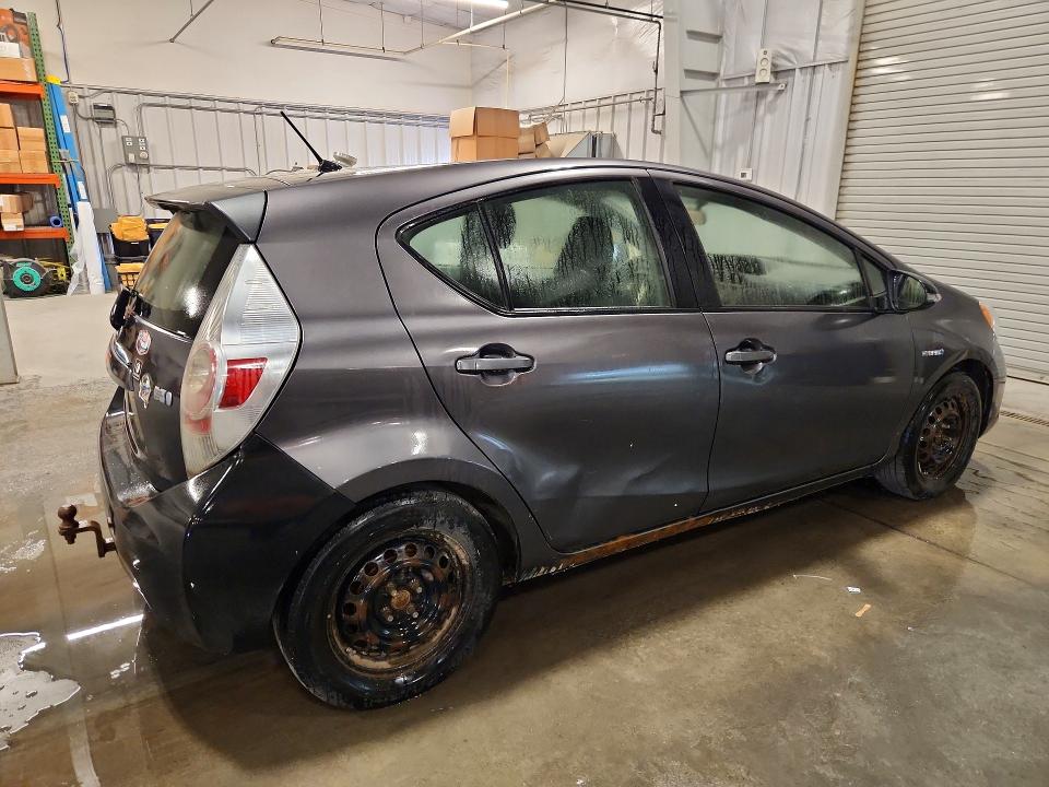 Продажа на аукционе авто 2013 Toyota Prius C, vin: JTDKDTB33D1540352, номер лота: 62568826