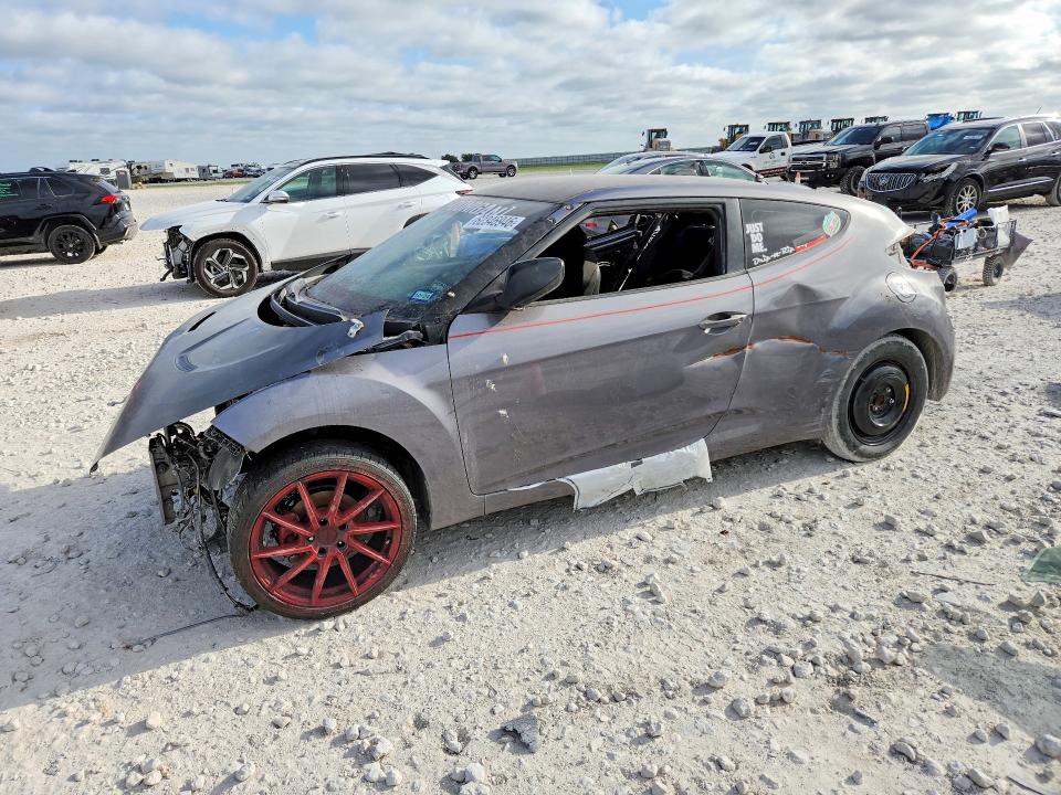 2013 Hyundai Veloster მანქანა იყიდება აუქციონზე, vin: KMHTC6AD9DU166990, აუქციონის ნომერი: 62346946