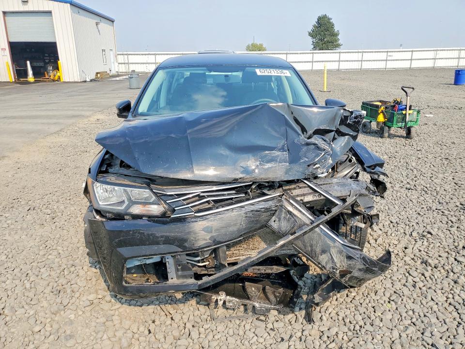 62521336 :رقم المزاد ، 1VWAS7A39GC007261 vin ، 2016 Volkswagen Passat مزاد بيع