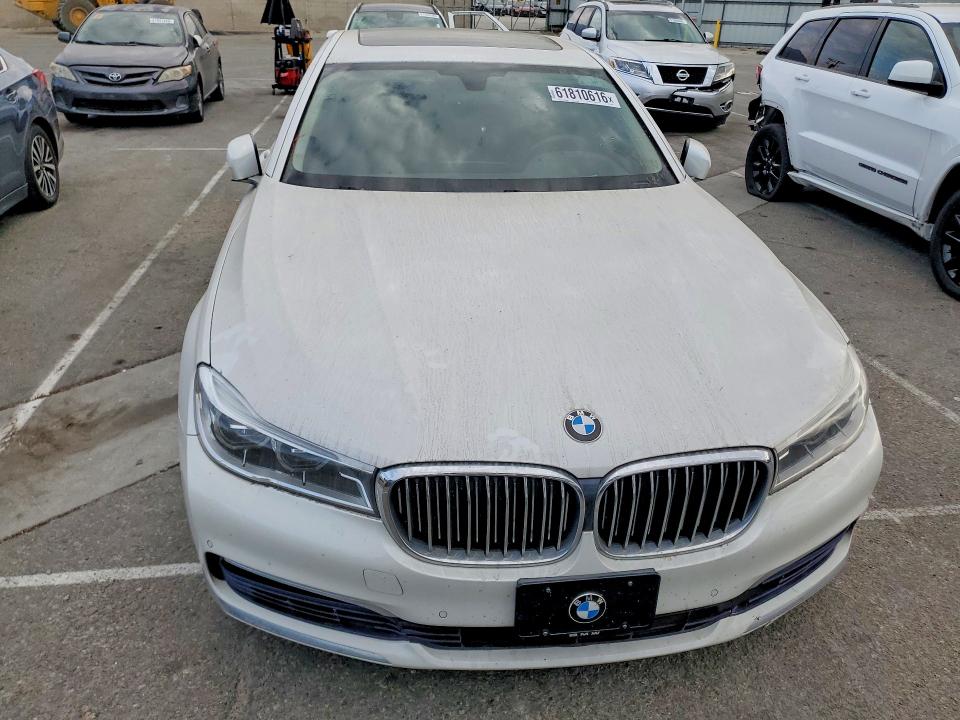61810616 :رقم المزاد ، WBA7F2C53GG415098 vin ، 2016 Bmw 750 مزاد بيع