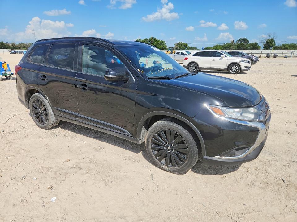 2020 Mitsubishi Outlander მანქანა იყიდება აუქციონზე, vin: JA4AD3A35LZ030513, აუქციონის ნომერი: 59797686