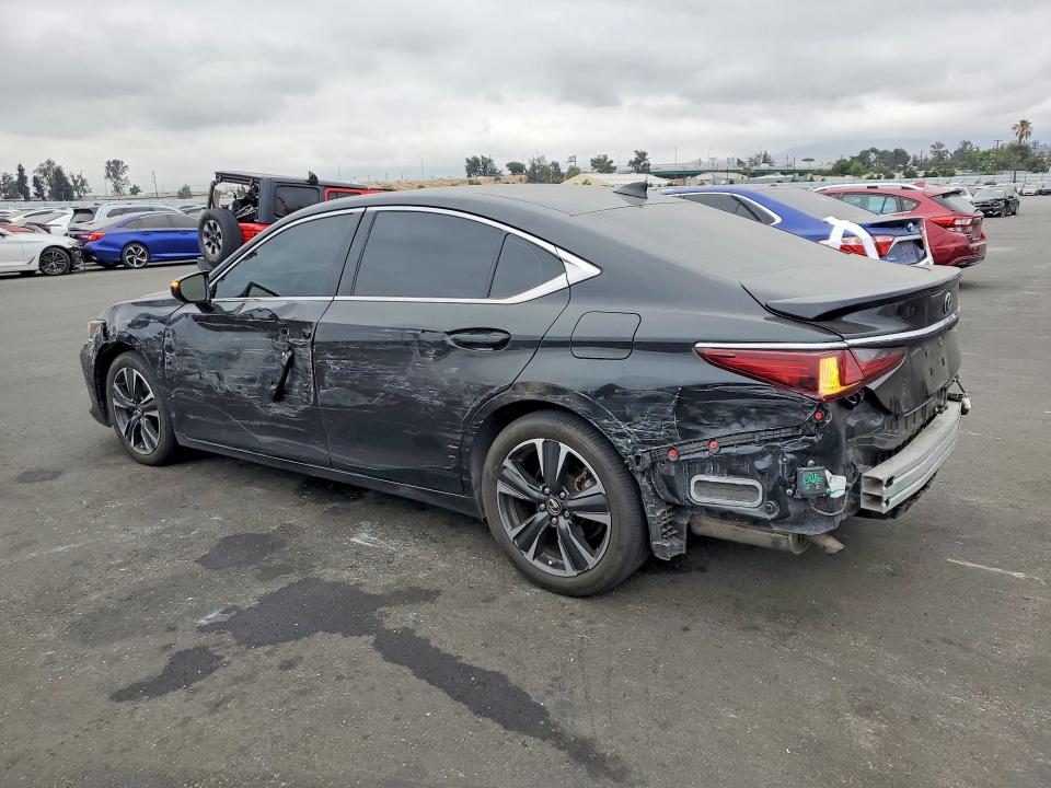 2024 Lexus Es 300h მანქანა იყიდება აუქციონზე, vin: 58ADA1C15RU044904, აუქციონის ნომერი: 58838676