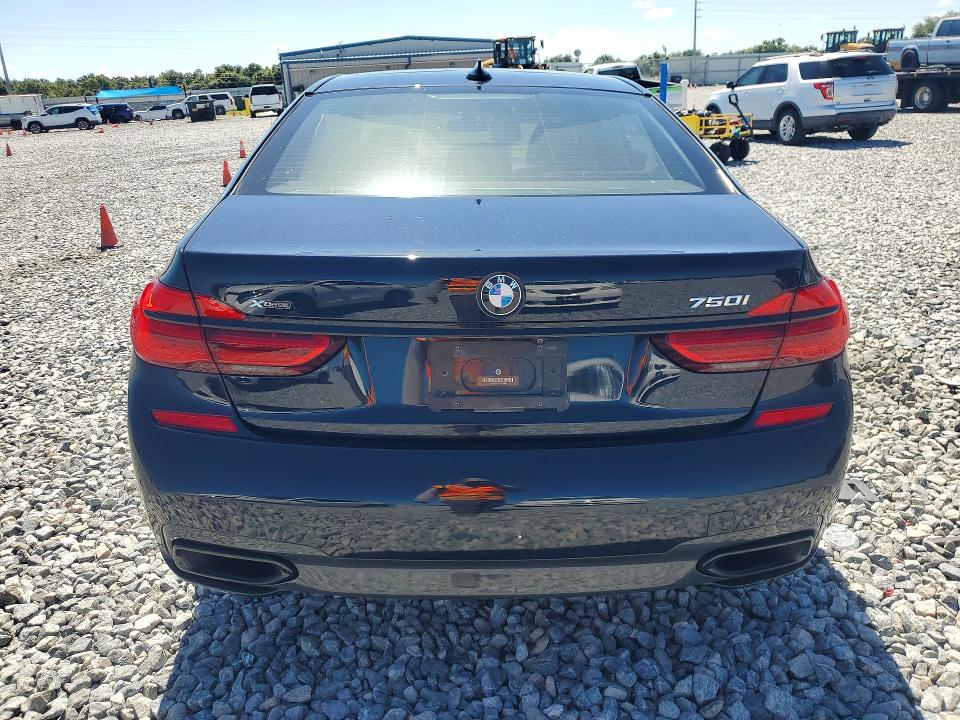 Продаж на аукціоні авто 2018 Bmw 750, vin: WBA7F2C59JB238674, номер лоту: 61952086