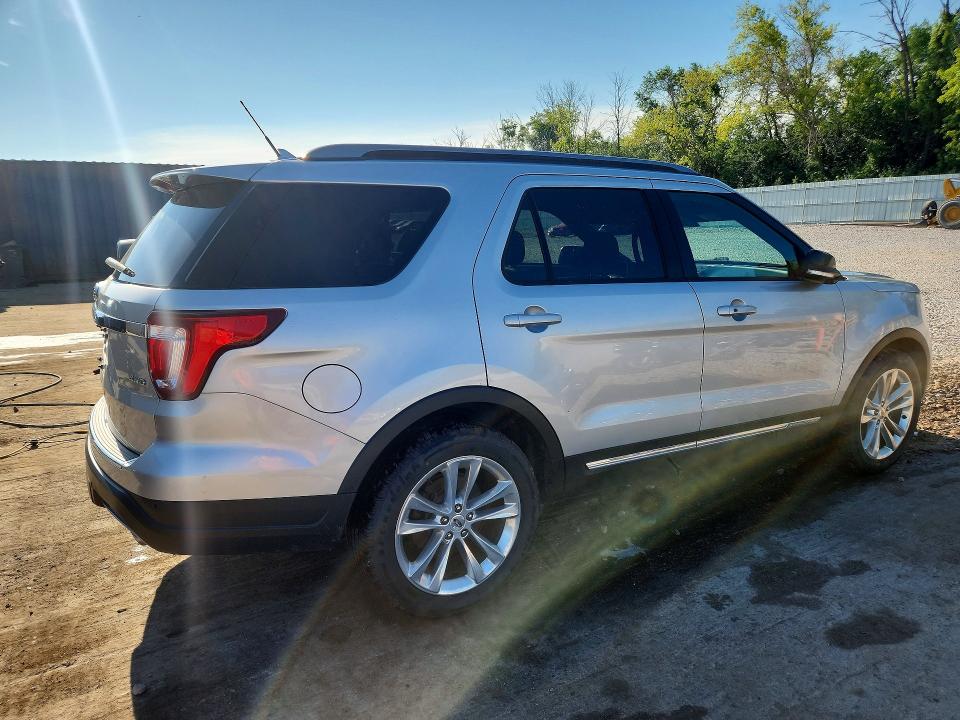 59972896 :رقم المزاد ، 1FM5K8D86JGA54180 vin ، 2018 Ford Explorer مزاد بيع