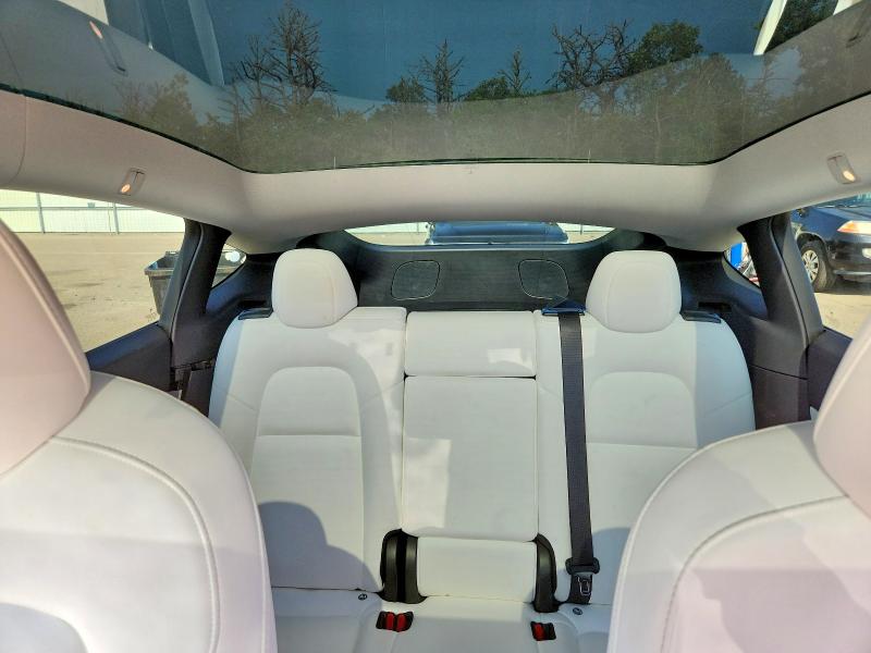 60703316 :رقم المزاد ، 5YJYGDEE1MF130855 vin ، 2021 Tesla Model Y مزاد بيع