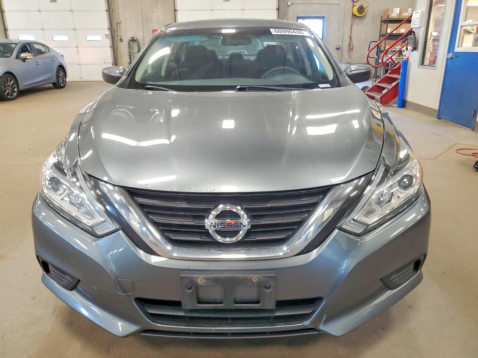2018 Nissan Altima მანქანა იყიდება აუქციონზე, vin: 1N4AL3AP7JC139718, აუქციონის ნომერი: 60990446