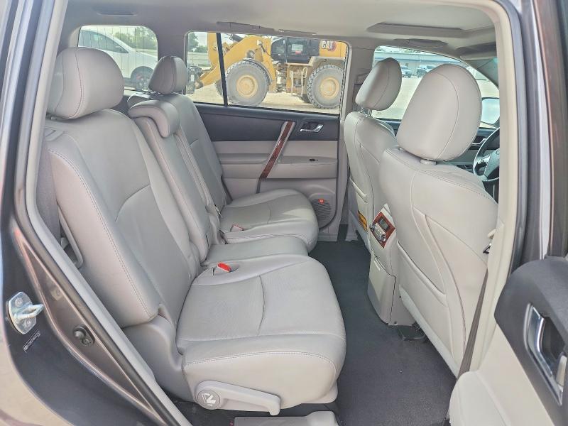Продажа на аукционе авто 2012 Toyota Highlander, vin: 5TDYK3EH6CS057401, номер лота: 62656206