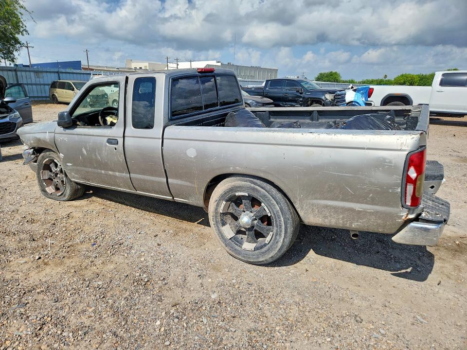 59628056 :رقم المزاد ، 1N6DD26S2YC358203 vin ، 2000 Nissan Frontier مزاد بيع