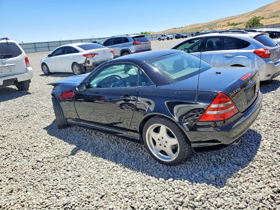 62495376 :رقم المزاد ، WDBKK49F21F169645 vin ، 2001 Mercedes-benz Slk مزاد بيع