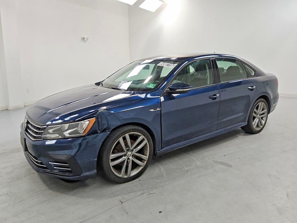 Auction sale of the 2018 Volkswagen Passat, vin: 1VWAA7A33JC010327, lot number: 54903196