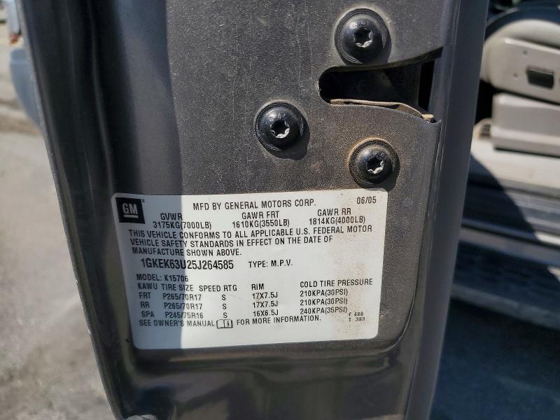 61437106 :رقم المزاد ، 1GKEK63U25J264585 vin ، 2005 Gmc Yukon مزاد بيع