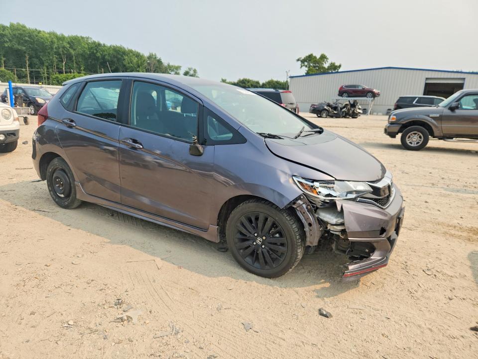 61034386 :رقم المزاد ، 3HGGK5H67JM710415 vin ، 2018 Honda Fit مزاد بيع