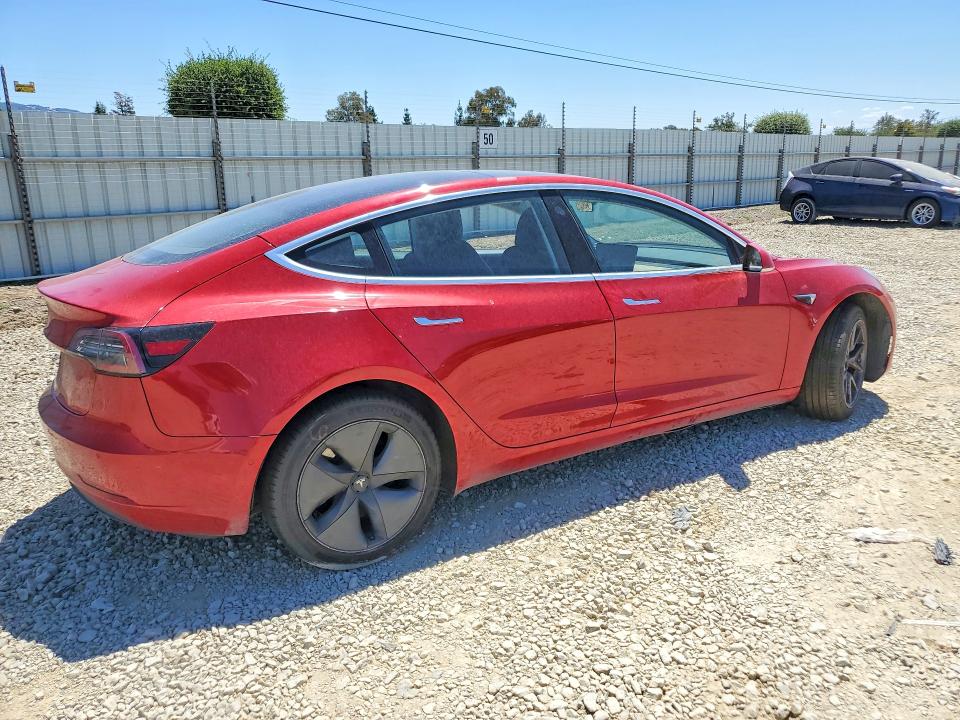 61058016 :رقم المزاد ، 5YJ3E1EA6HF000068 vin ، 2017 Tesla Model 3 مزاد بيع