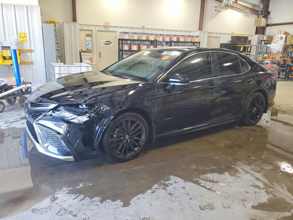 2023 Toyota Camry მანქანა იყიდება აუქციონზე, vin: 4T1K61AK6PU831952, აუქციონის ნომერი: 61475626