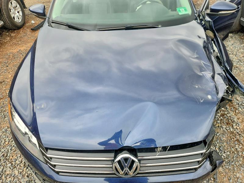60230976 :رقم المزاد ، 1VWBP7A39CC090075 vin ، 2012 Volkswagen Passat مزاد بيع