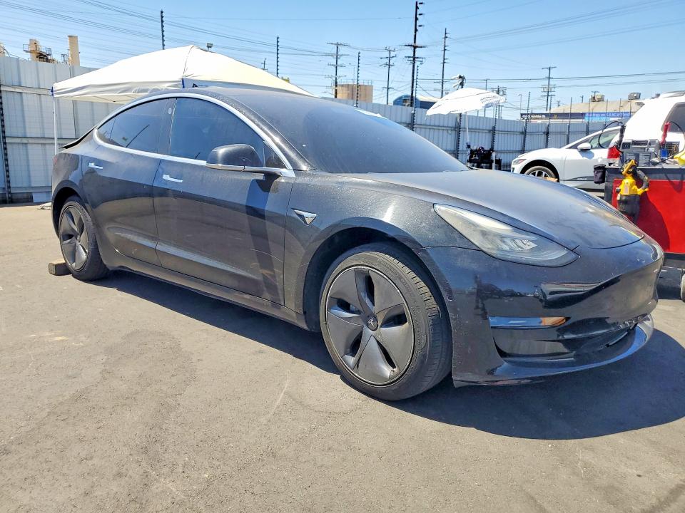60057016 :رقم المزاد ، 5YJ3E1EA7KF297245 vin ، 2019 Tesla Model 3 مزاد بيع