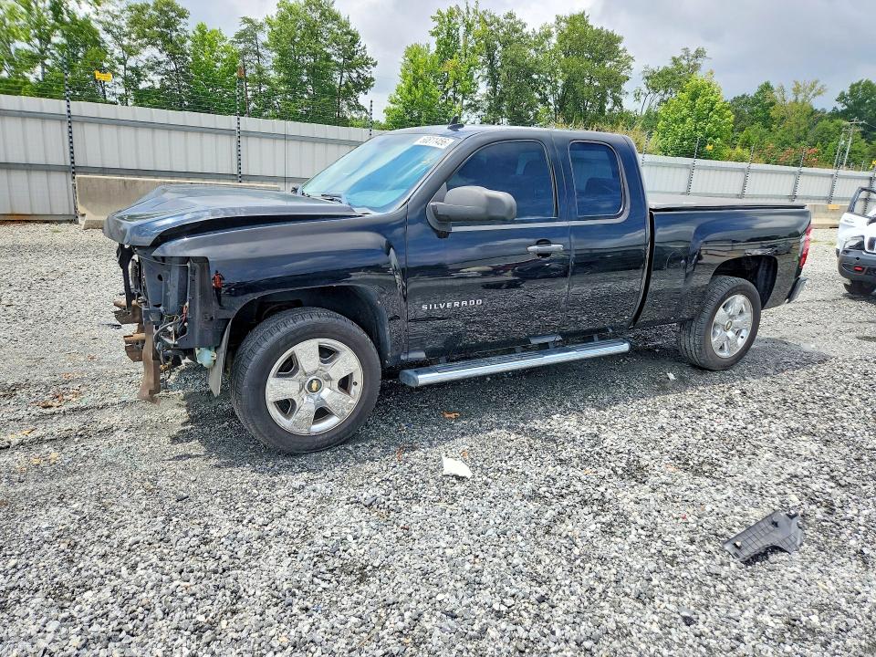 60811456 :رقم المزاد ، 1GCRCSE03BZ227863 vin ، 2011 Chevrolet Silverado مزاد بيع