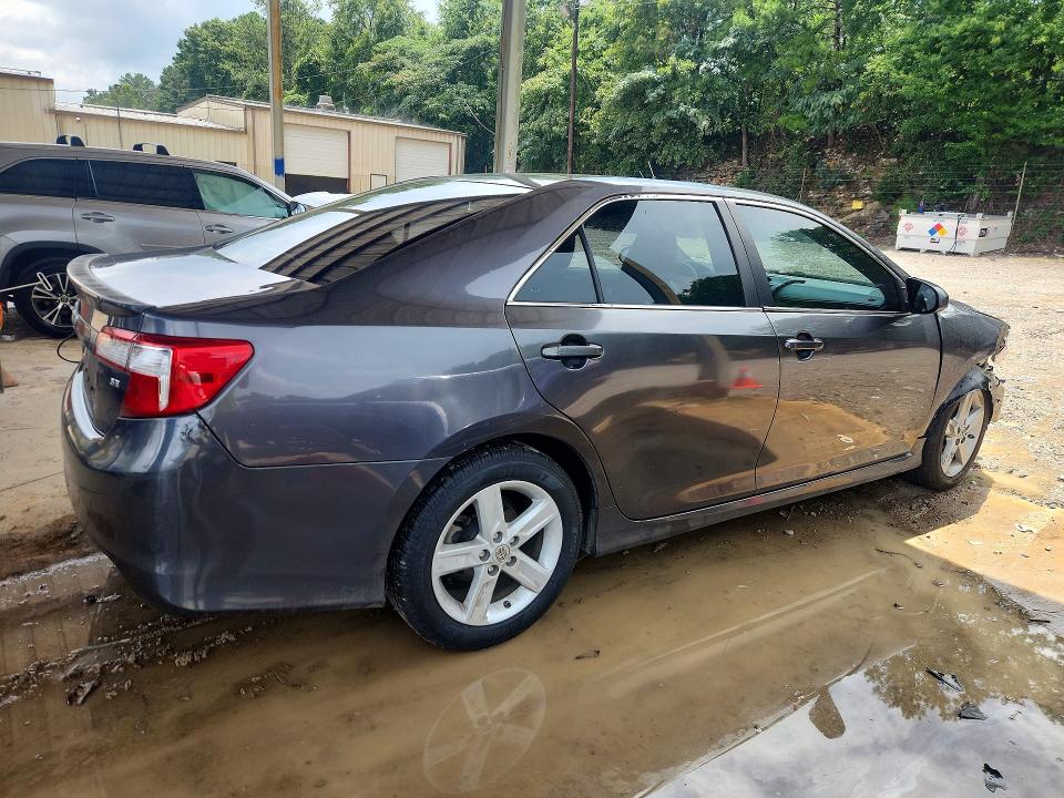 60967216 :رقم المزاد ، 4T1BF1FK9EU321228 vin ، 2014 Toyota Camry مزاد بيع