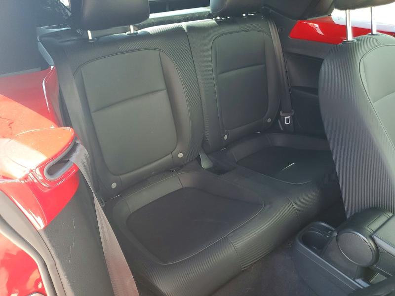 2015 Volkswagen Beetle მანქანა იყიდება აუქციონზე, vin: 3VW517AT8FM802951, აუქციონის ნომერი: 59701446
