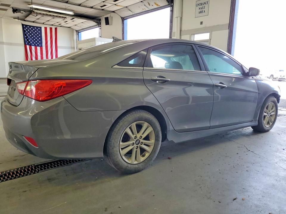 2014 Hyundai Sonata მანქანა იყიდება აუქციონზე, vin: 5NPEB4AC3EH928640, აუქციონის ნომერი: 85991555