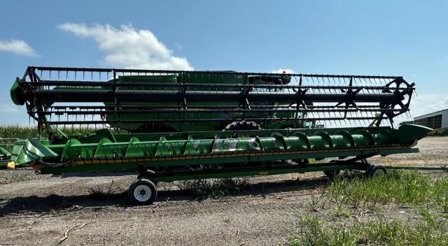 62213406 :رقم المزاد ، 1H00630FH00746141 vin ، 2012 John Deere 630f مزاد بيع
