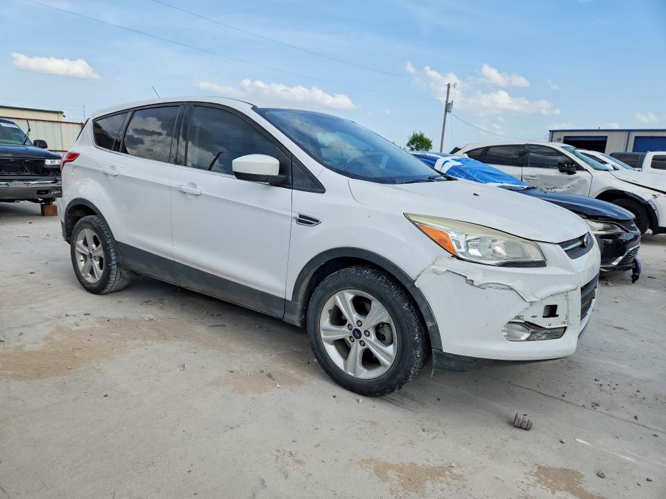 2013 Ford Escape მანქანა იყიდება აუქციონზე, vin: 1FMCU0GX9DUD83841, აუქციონის ნომერი: 61850636