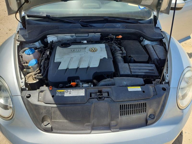 2013 Volkswagen Beetle მანქანა იყიდება აუქციონზე, vin: 3VW6L7ATXDM814658, აუქციონის ნომერი: 63228116