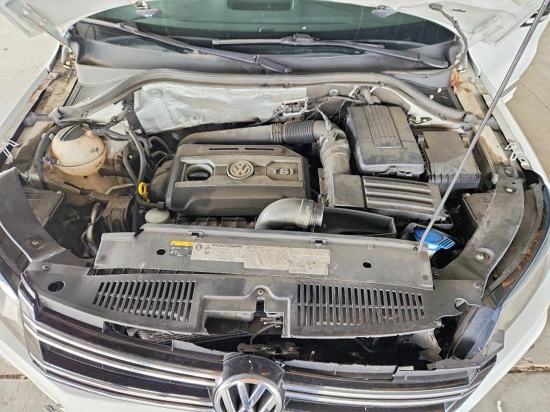 Продаж на аукціоні авто 2017 Volkswagen Tiguan, vin: WVGUV7AX0HK037522, номер лоту: 60693826