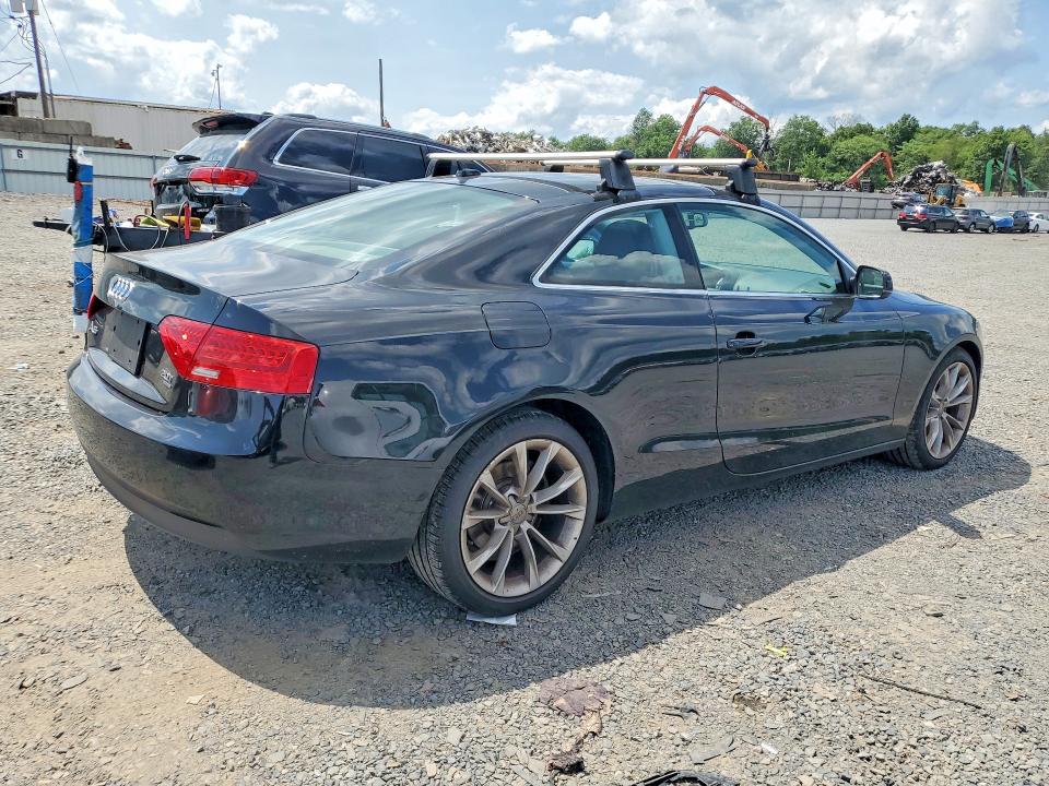Продаж на аукціоні авто 2013 Audi A5, vin: WAURFAFR7DA050344, номер лоту: 61733896