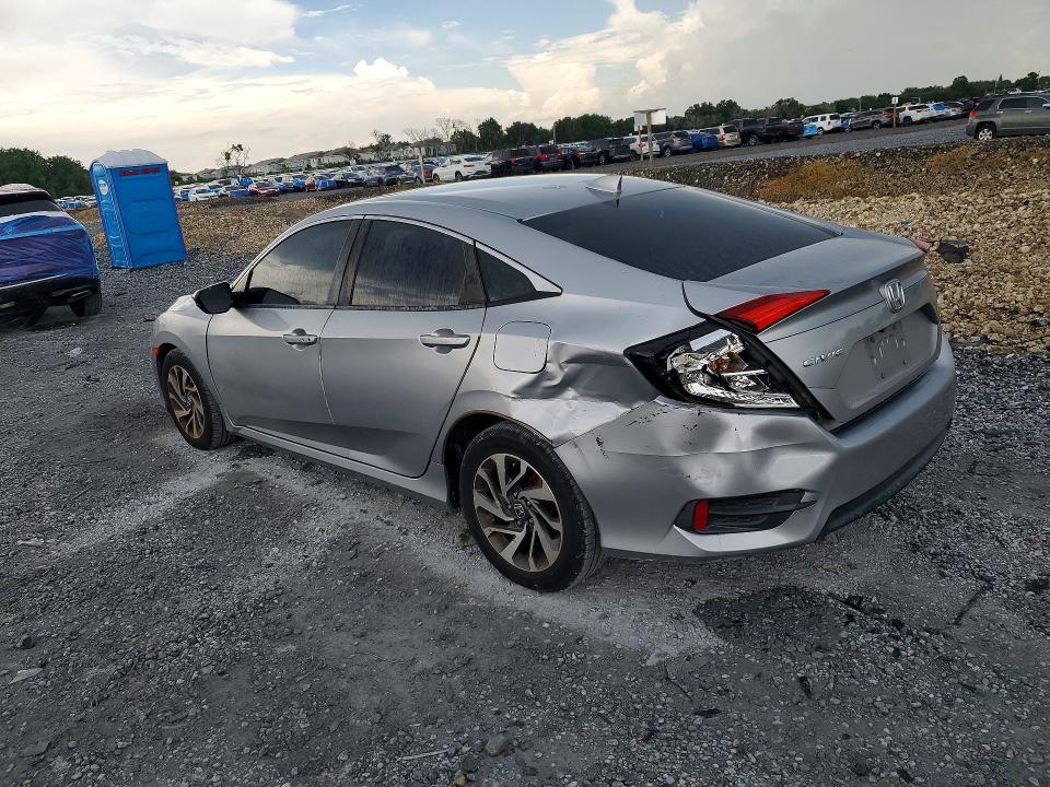 Продажа на аукционе авто 2018 Honda Civic, vin: 2HGFC2F77JH605035, номер лота: 60055396