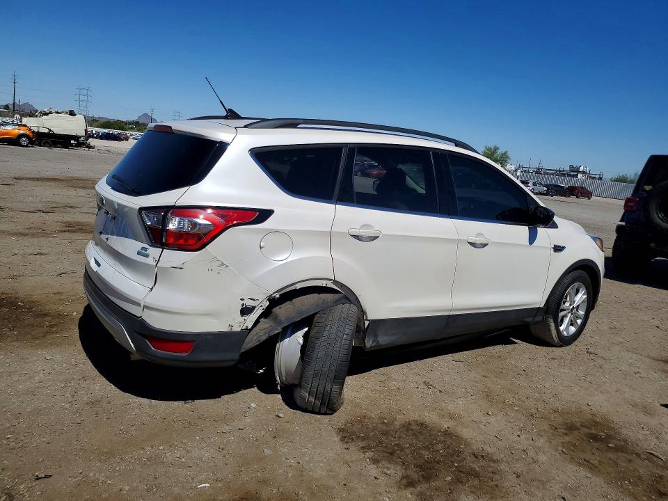 Продаж на аукціоні авто 2018 Ford Escape, vin: 1FMCU0GD2JUC19140, номер лоту: 59377816