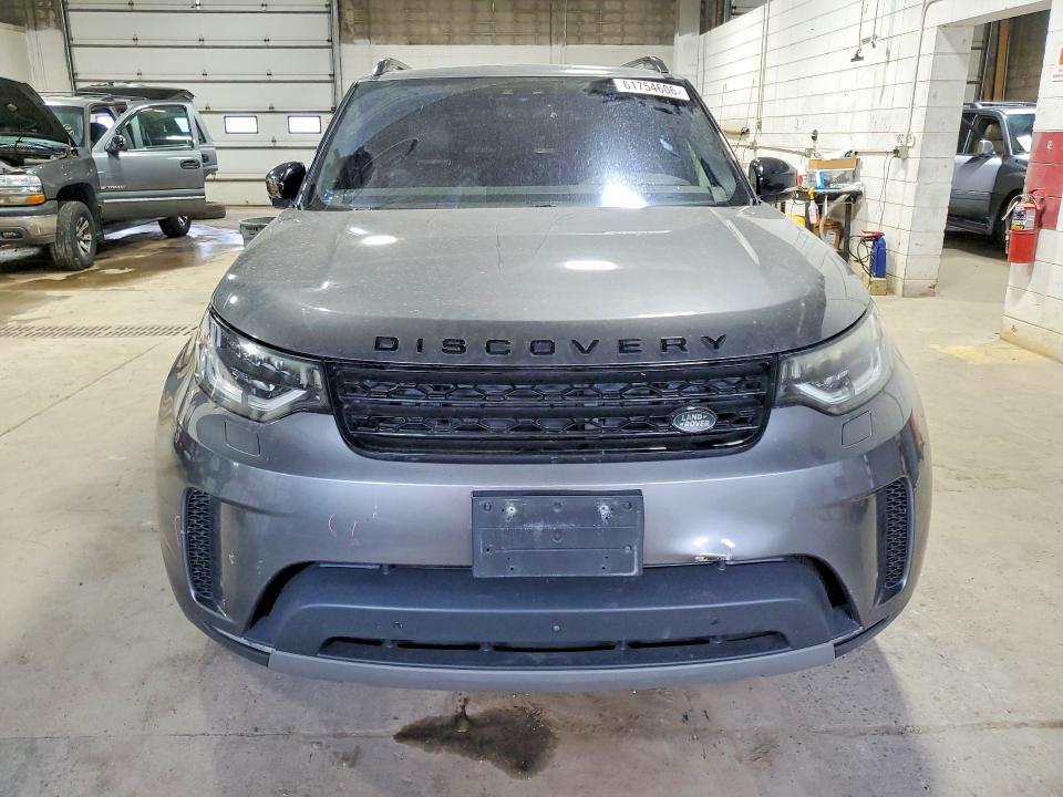 61754606 :رقم المزاد ، SALRRBBV8HA013305 vin ، 2017 Land Rover Discovery مزاد بيع