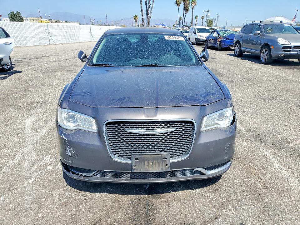 2015 Chrysler 300 მანქანა იყიდება აუქციონზე, vin: 2C3CCAAG9FH766386, აუქციონის ნომერი: 62529576