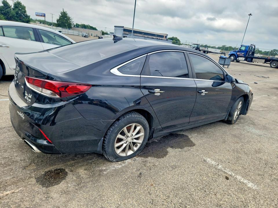 Auction sale of the 2019 Hyundai Sonata, vin: 5NPE24AF9KH790477, lot number: 60173666