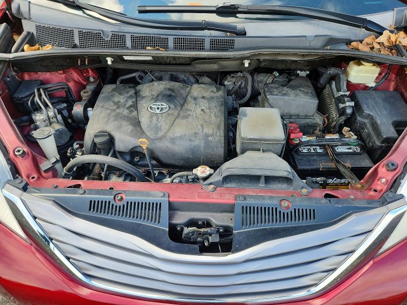 2017 Toyota Sienna მანქანა იყიდება აუქციონზე, vin: 5TDDZ3DC2HS150424, აუქციონის ნომერი: 63163806
