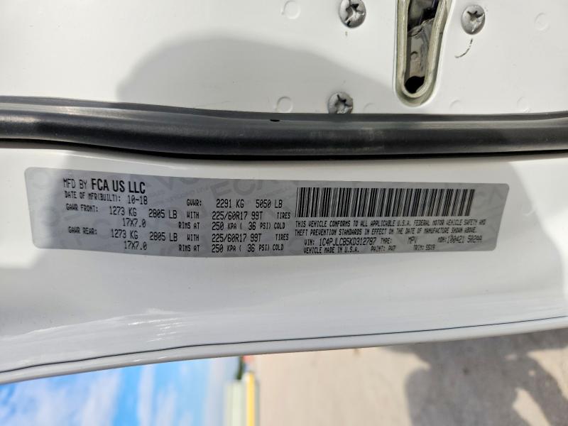 61358126 :رقم المزاد ، 1C4PJLCB5KD312787 vin ، 2019 Jeep Cherokee مزاد بيع