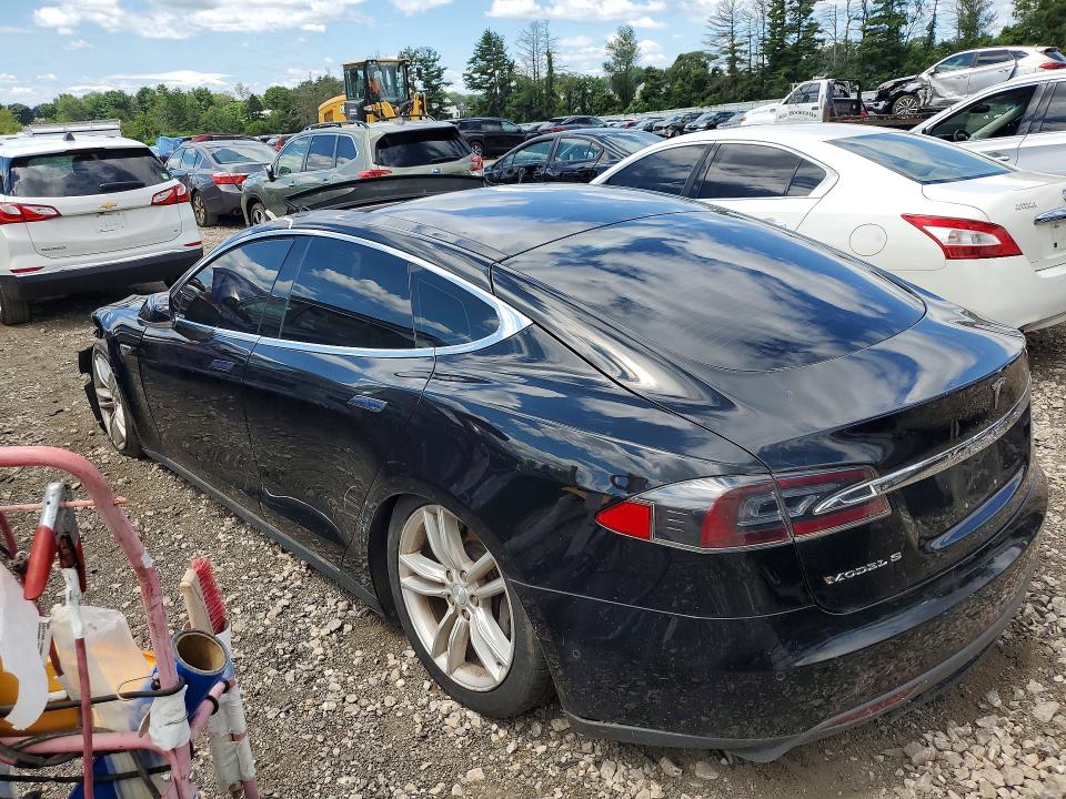 Продажа на аукционе авто 2015 Tesla Model S, vin: 5YJSA1E20FF106612, номер лота: 63387426