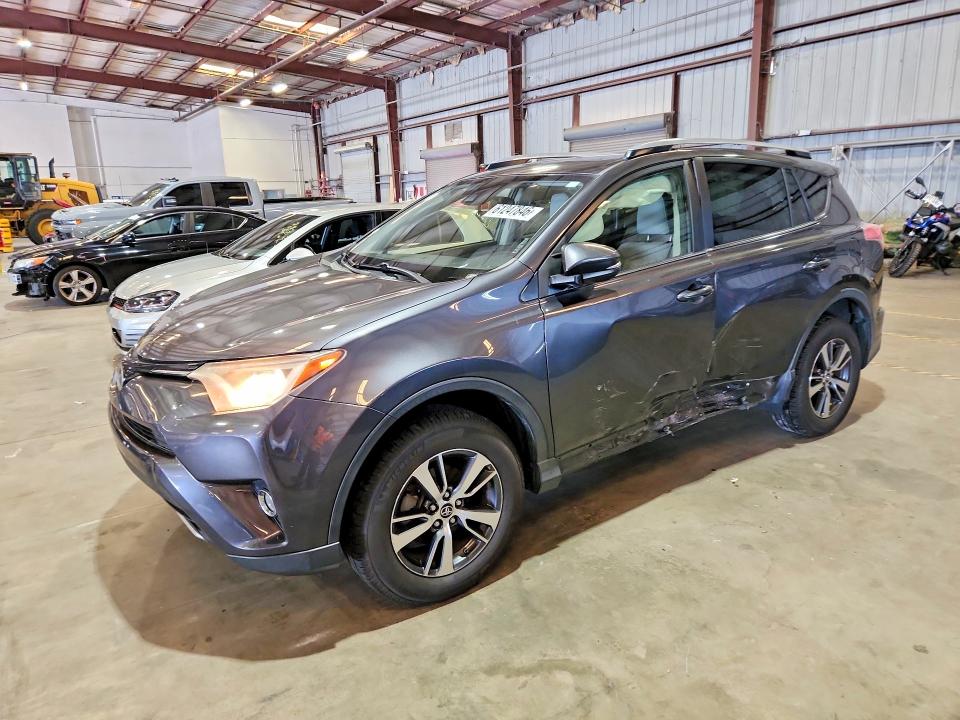 Aukcja sprzedaży 2017 Toyota Rav4, vin: JTMWFREV1HJ140162, numer aukcji: 61247846