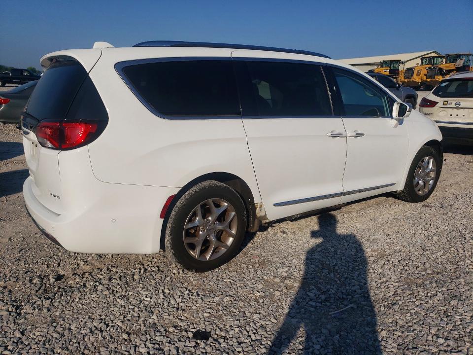 Продажа на аукционе авто 2017 Chrysler Pacifica, vin: 2C4RC1GG7HR723076, номер лота: 63170316