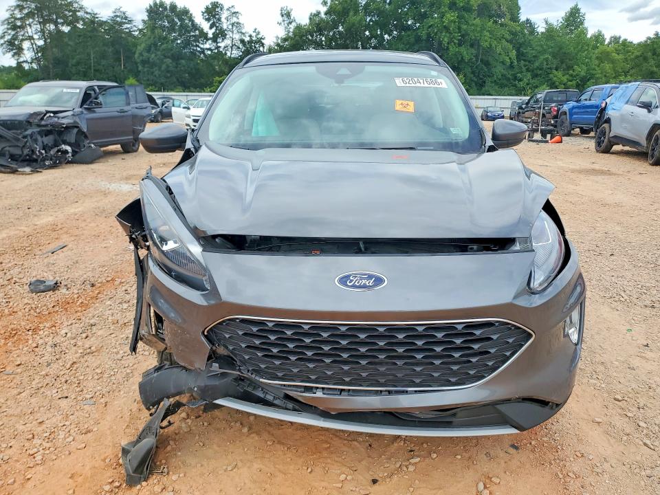 62047686 :رقم المزاد ، 1FMCU0H68NUB66644 vin ، 2022 Ford Escape مزاد بيع